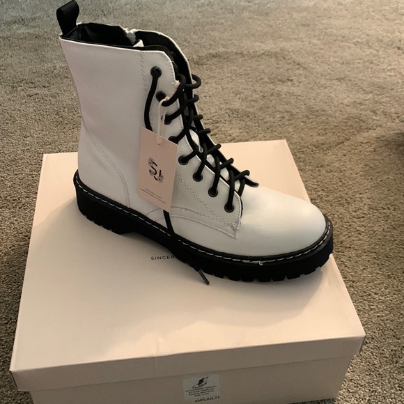 Sincerly Jules Shoes Nwt Sincerely Jules Boots Poshmark